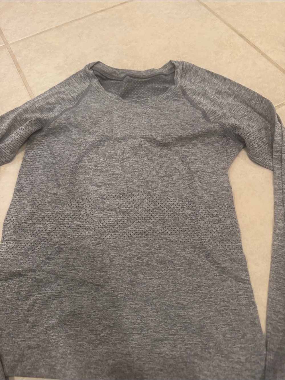 lululemon athletica swiftly tech Gray Seamless Long Sleeve Top